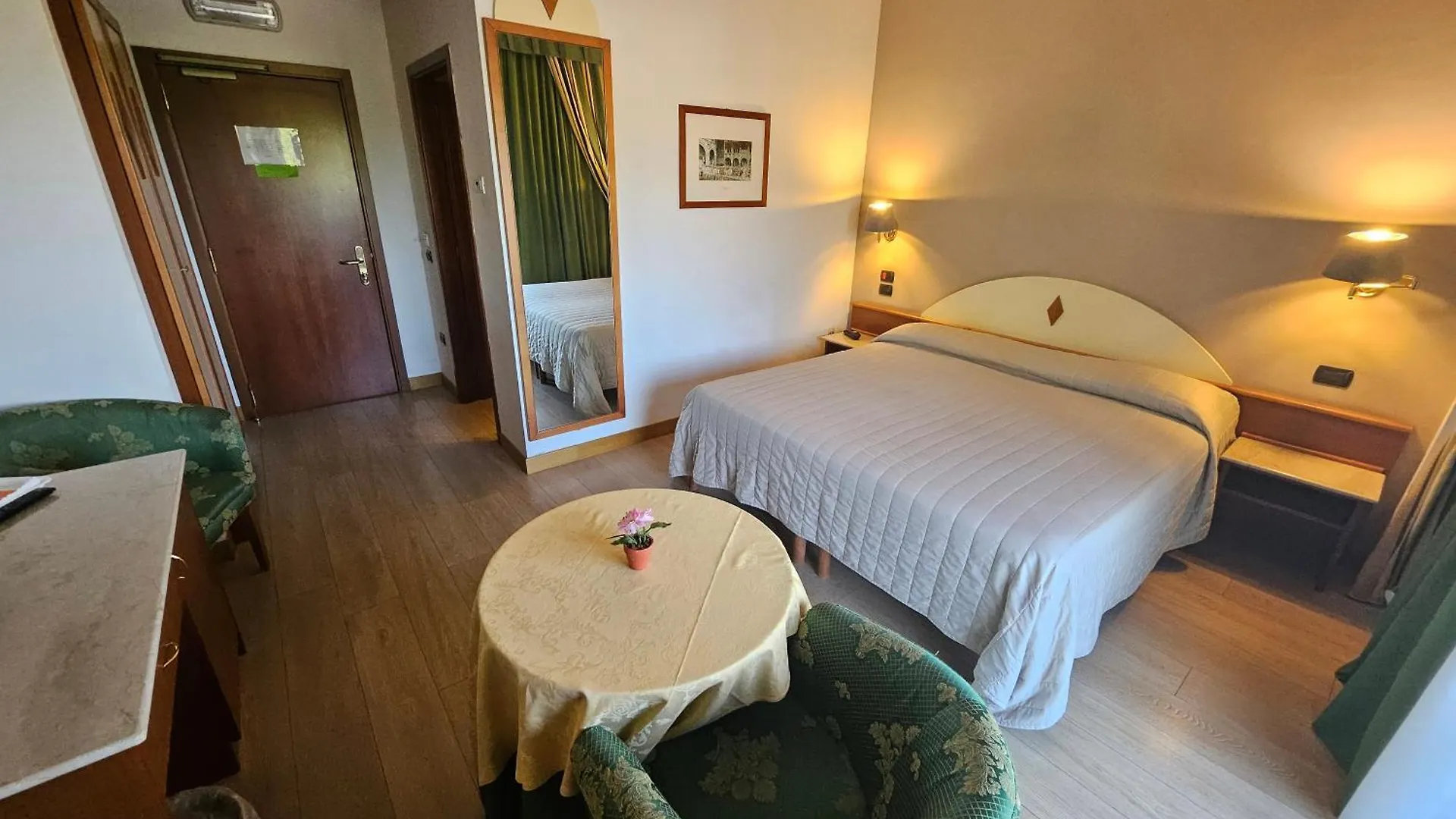 Hotel Le Ville Capannori 3*,  Italy