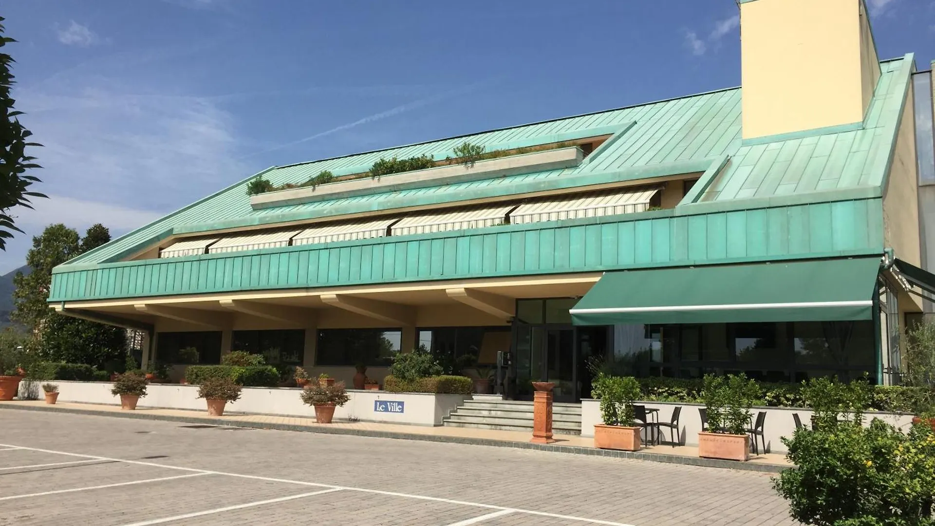 Hotel Le Ville location